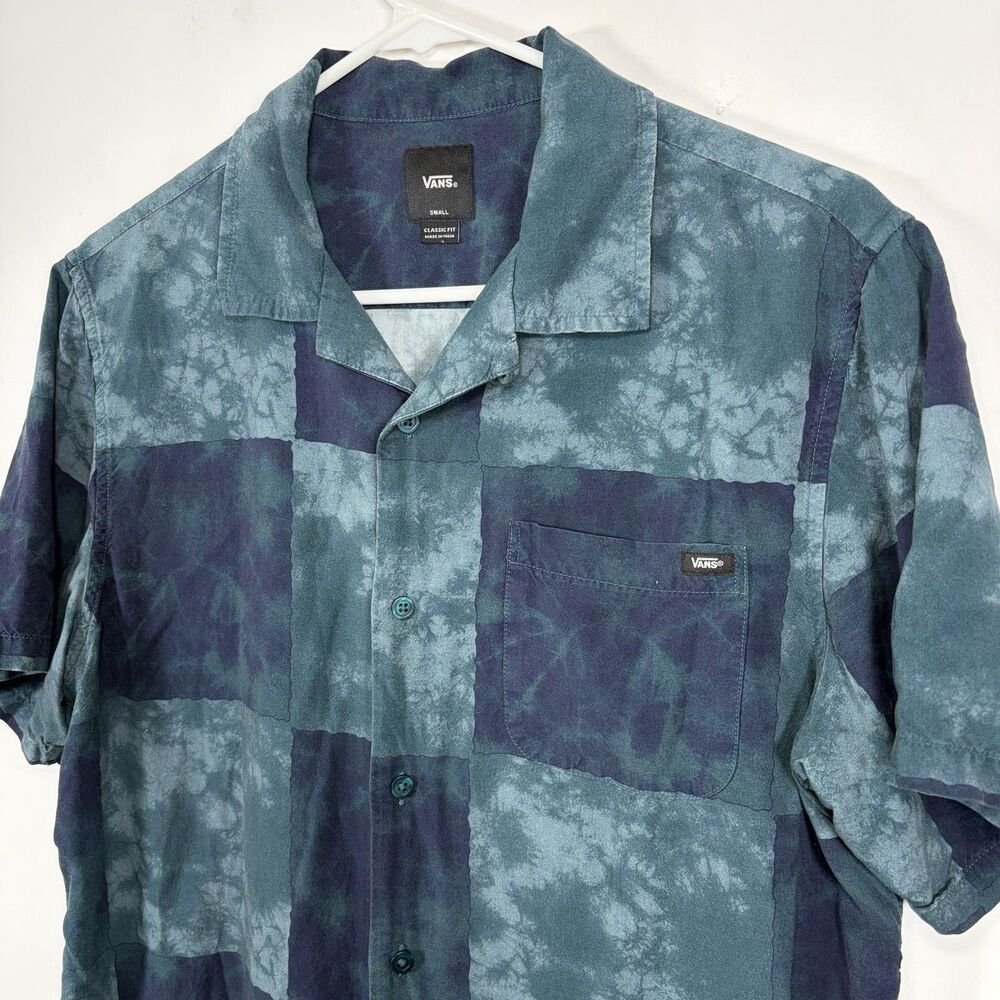 Vans Short Sleeve Button Up Shirt Mens Small Blue Checks 100% Viscose Rayon
